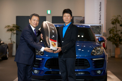 ポルシェジャパン、男女ゴルフツアー優勝者へ副賞の車両を贈呈 画像