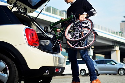 ドッペルギャンガー、車載が簡単な20インチ折りたたみ自転車を発売 画像