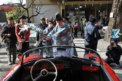 谷保天満宮旧車祭2016を開催…神社にクラシックカーが勢ぞろい 画像
