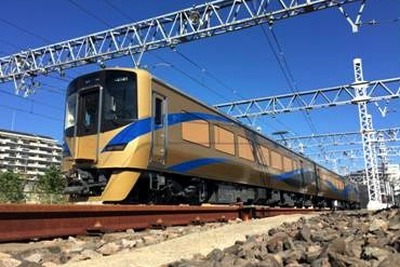 『泉北ライナー』新車両、営業開始に先立ち撮影会 2017年1月21日 画像