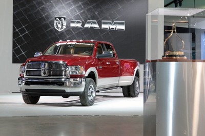 FCA US、メキシコ生産車を米国に移管へ…トランプ発言に対応 画像