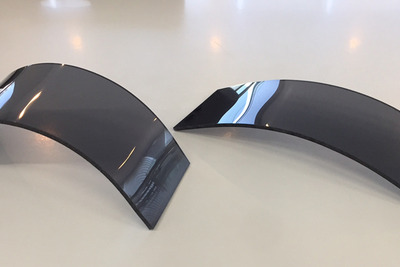 DNP、自動車サンルーフ向けの曲面樹脂ガラスを開発 画像