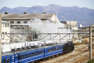 SL列車に手を振って…館山～勝浦間、9年ぶり運転　1月21・22日 画像