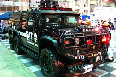 【東京スペシャルインポートカーショー07】警察 SAT専用車両? 画像