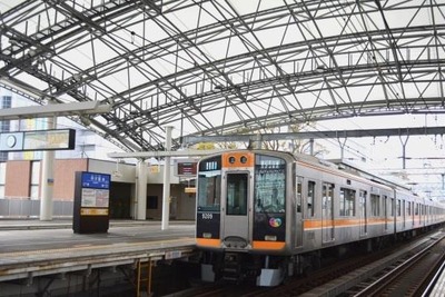 星野源「恋」が列車接近メロディに---センバツ期間中の阪神甲子園駅 画像