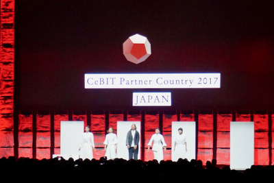 【CeBIT 2017】前夜祭に安倍首相、メルケル首相らが参加…イノベーションを後押しする経済政策の必要性を強調 画像