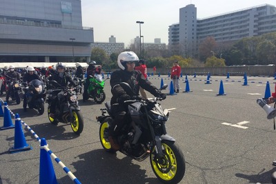 【大阪モーターサイクルショー2017】最新モデルを比較できた試乗会は大盛況 画像