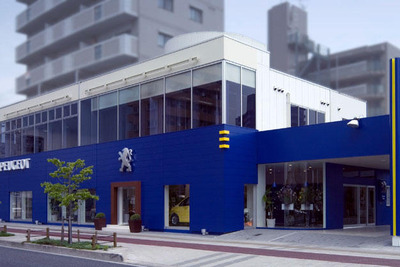 ブルーボックスを採用　プジョーの新店舗が広島にオープン 画像