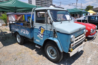 【石和温泉郷クラシックカーフェス2017】初代ダットサン キャブライトやスバル サンバーなどのレアなトラック 画像