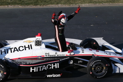 【INDYCAR 第11戦】42歳カストロネベスが3季ぶりの通算30勝目…琢磨は予選5位から決勝16位、タイトル争いでも後退 画像