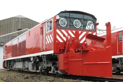 京都鉄道博物館の現役車両展示、9月は除雪車キヤ143形 画像