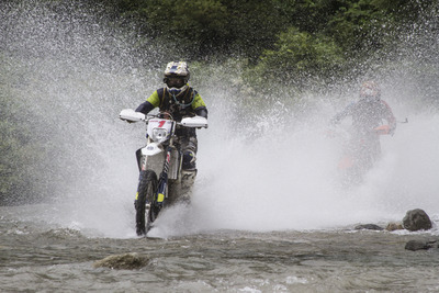 【JNCC 第6戦】ライバルと水との戦いを制し、小池田猛がシーズン5勝目をマーク 画像