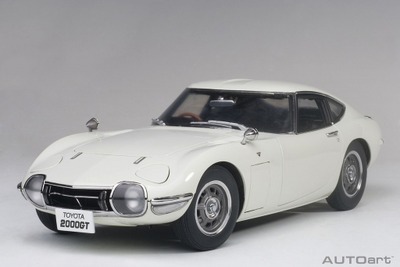 オートアート、トヨタ 2000GT 1/18スケールモデルを新規金型でリニューアル 画像