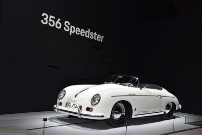 【東京モーターショー2017】ポルシェブース、356からパナメーラまで新旧スポーツを出展 画像