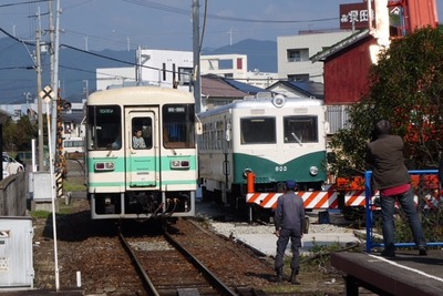 古い鉄道車両が商店街へ…飲食店やコミュニティースペースに活用 画像