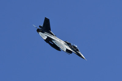 【SUPER GT 最終戦】航空自衛隊 F-2 戦闘機がウエルカムフライト…ベイパー出たっ 画像