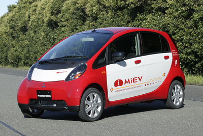 三菱の益子社長、電気自動車 i MiEV を社長車に 画像