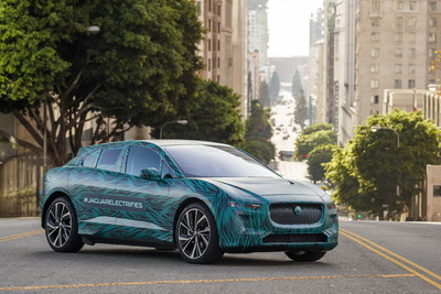 ジャガー初の市販EV、I-PACE の開発が最終段階に 2018年3月受注開始 画像