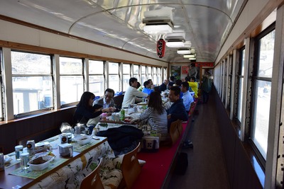 お腹も車内もぽっかぽか…大井川鐵道「SLおでん列車」2018年も運行 画像