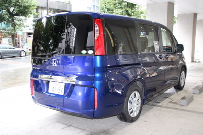 女性の現場勤務に配慮、トイレや休憩スペースなど装備した車を開発…NEXCO中日本グループ 画像