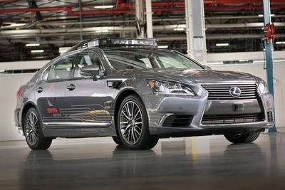 トヨタ最新の自動運転実験車、センサーの性能向上…CES 2018で公開へ 画像