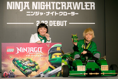 レゴが実物大に? 攻撃型レーシングカーに乗ったトレンディエンジェルが登場 画像