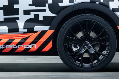 アウディの市販EV『e-tron』、プロトタイプ公開へ…ジュネーブモーターショー2018 画像