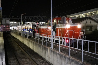 福島交通の1000系2次車は3月14日に登場…床が緑になったレトロ仕様に 画像