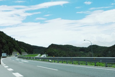自動ハンドル操作に関する国際基準が成立　日本は10月ごろ発効 画像