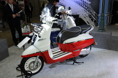 プジョースクーター、本格的な国内展開をスタート…東京モーターサイクルショー2018 画像