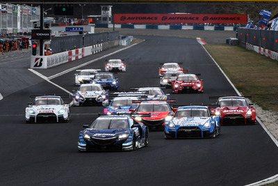 【SUPER GT 第1戦】塚越&小暮のNSXがポール・トゥ・ウイン…GT500クラスは決勝もホンダ1-2、山本&バトンが2位に 画像