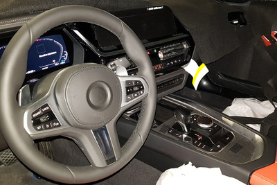 スープラとは違う...BMW Z4 新型、次世代「オペレーションシステム7.0」搭載へ 画像