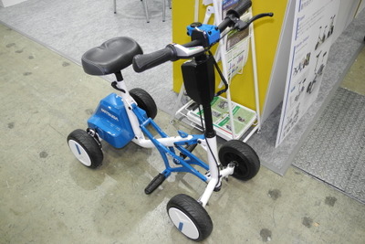 自転車以上シニアカー未満、パーソナルモビリティ 試作会社のアークが開発中 画像