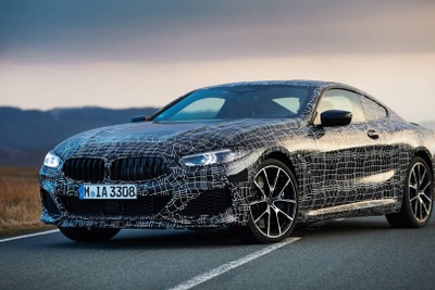 BMW 8シリーズクーペ 新型、「850i」に530hpのV8ターボ搭載が決定 画像