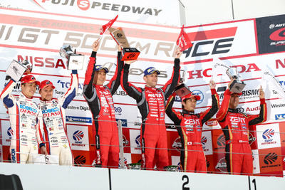 【SUPER GT 第2戦】GT500決勝…ニスモGT-Rの松田次生&クインタレッリが今季初優勝、松田は通算20勝を達成 画像