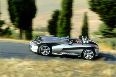 【東京ショー2001出品車】メルセデスベンツ『F400カービング』---次期『SLK』 画像