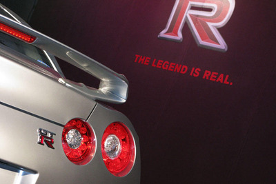 【写真蔵】日産 GT-R × 首都高 山手トンネル 画像