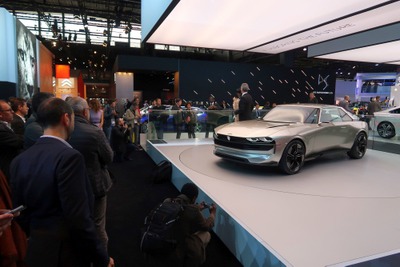 プジョーのコンセプトカーが日産のコンセプトカーに似てる…パリモーターショー2018 画像