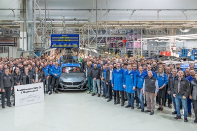 BMW Z4 新型、量産第一号車がラインオフ…2019年3月から世界市場で発売へ 画像