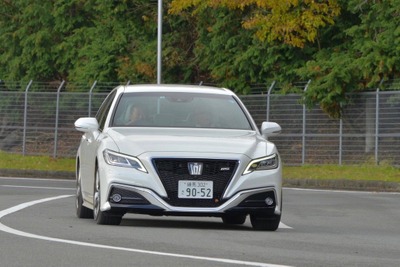 クラウン は明らかに競合他車と違う…御堀直嗣【日本カーオブザイヤー2018-19】 画像