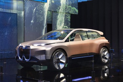 BMWの次世代EVをVRドライブ、自動運転中にテレビ会議参加も…CES 2019 画像