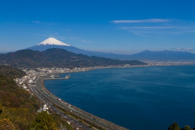 東名高速道路整備による経済波及効果、50年間で60兆円 画像