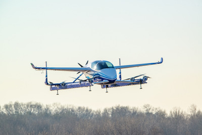 ボーイング、「空飛ぶクルマ」の飛行試験に成功…自動、電動、垂直離着陸［動画］ 画像
