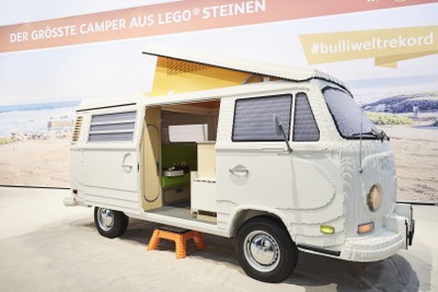 VW T2キャンパー、レゴで実物大モデル製作…部品は40万個 画像