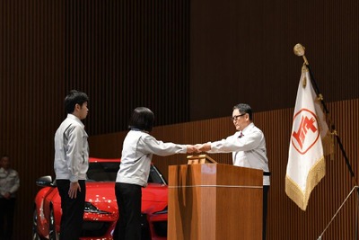 トヨタ 豊田社長「まずはがむしゃらに働いて」…2019年度入社式 画像