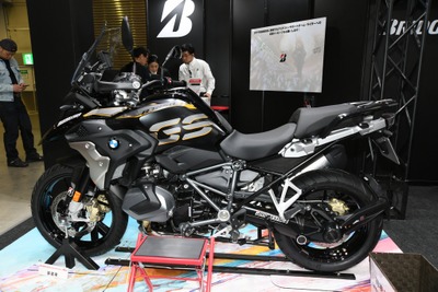 ブリヂストン BATTLAX の「ワクワク」世界観…東京モーターサイクルショー2019［詳細画像］ 画像