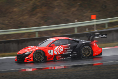 【SUPER GT 開幕戦】雨に翻弄された岡山戦…GT500クラスは伊沢拓也が駆るARTA NSX-GTに凱歌、年跨ぎの2連勝を達成 画像