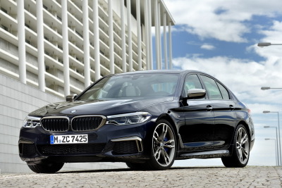 BMW 5シリーズ の頂点、M550i を530馬力に強化…新型エンジン搭載 画像