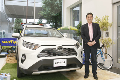 トヨタ RAV4 チーフエンジニアと寺田昌弘選手、清水宏保選手がトークショー 画像