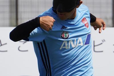 アルファロメオ、ブラインドサッカー男子日本代表を支援 画像